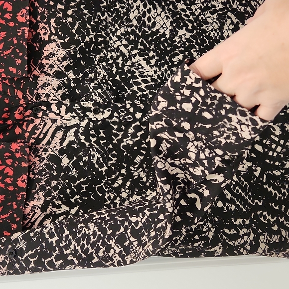 Calvin Klein Blouse - Size S - Picture 6 of 9